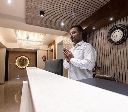 Hotel Emerald Inn Bhopal Exteriör bild