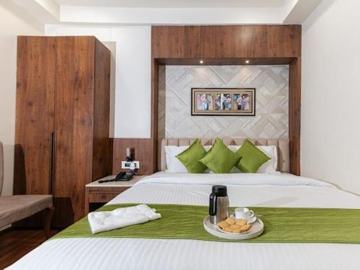 Hotel Emerald Inn Bhopal Exteriör bild