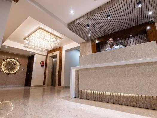 Hotel Emerald Inn Bhopal Exteriör bild